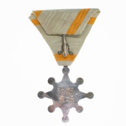 JAPON. Médaille du trésor sacré 8eme classe.